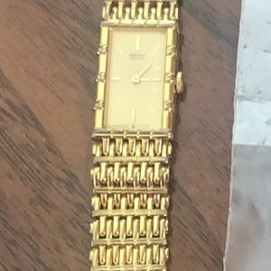 Women’s Seiko Quartz Watch